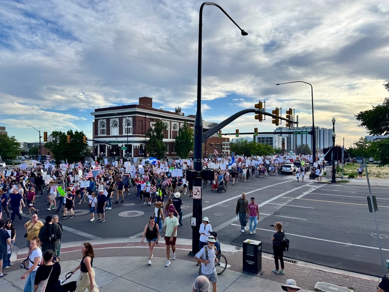 National 50501 organization cuts ties with Salt Lake City chapter after fatal protest shooting Post image